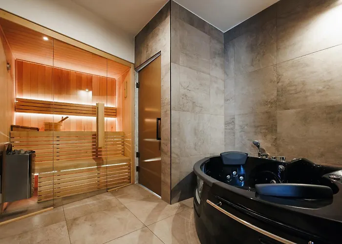 Apartment Penthouse View With Sauna & Jacuzzi Old Town *